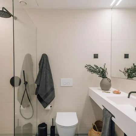 Апартаменты Fontainhas - 1 Bedroom Balcony In Santo Antonio Лиссабон